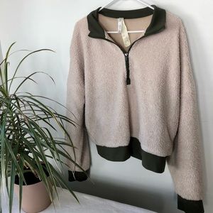 🌿 Fabletics Half Zip-Up Sherpa Sweater